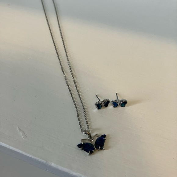 Blue butterfly jewelry set - Picture 2 of 5